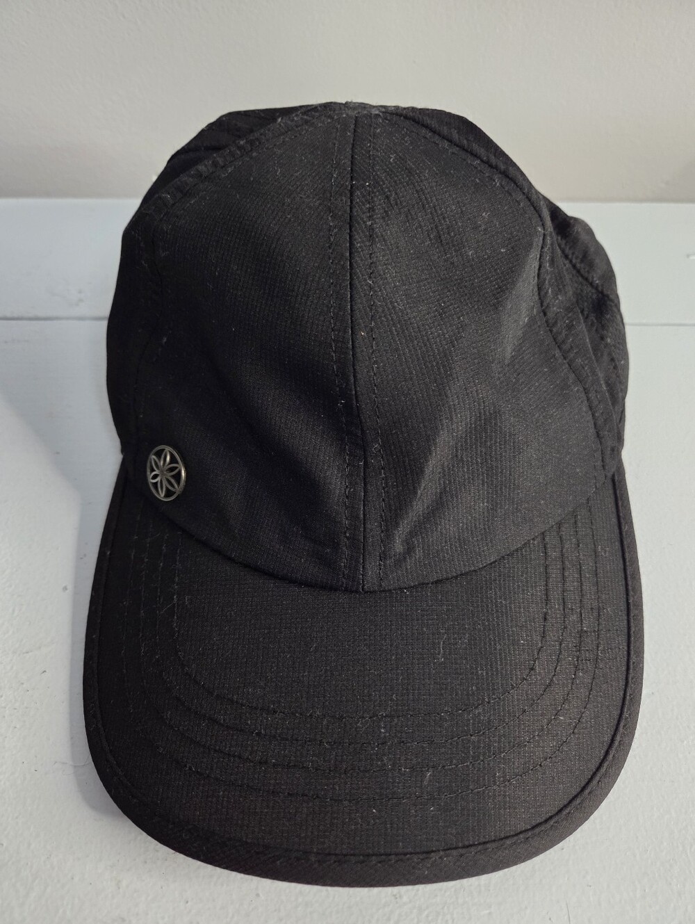 Gaiam Baseball Style Hat In Black